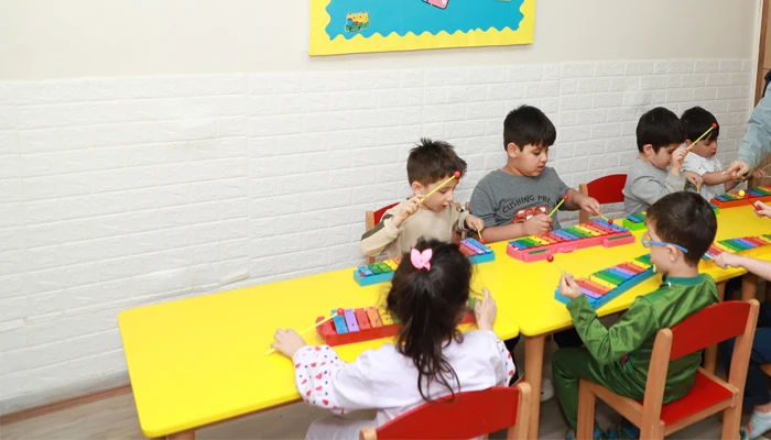 بازی های گروهی خلاق کودکان